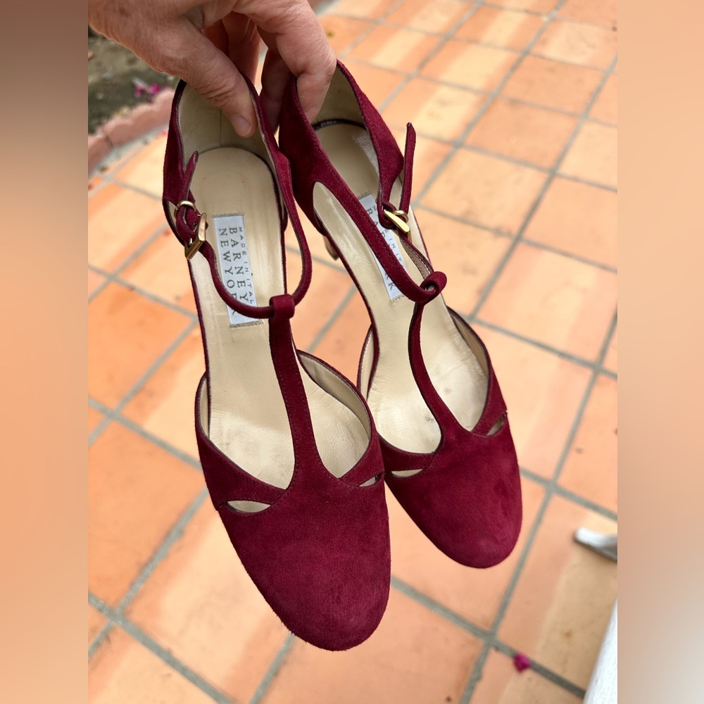 Vintage Barneys New York Crimson Suede T-Strap Heels, Very Good Condition Sz 38